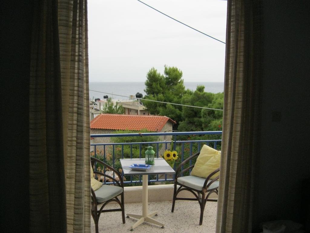 Helios Hotel Agia Marina  Eksteriør billede