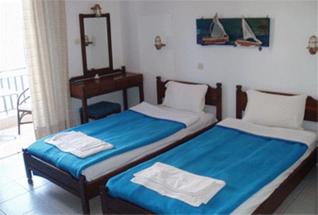 Helios Hotel Agia Marina  Værelse billede